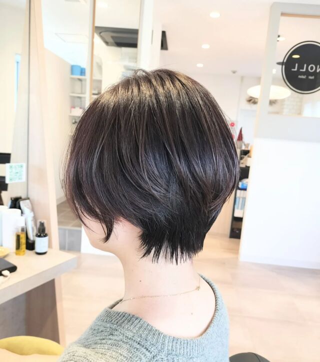 【千葉美容室】
お客様スタイル✂️💆

西千葉NOLL（ノル）

◆30代～50代リアルサロンワークスタイル💆
・
・
◇時短ヘア
◇もちの良い
◇再現性の高い
【西千葉駅徒歩5分】30代～50代似合わせショートヘア ・ボブ✂️
千葉でショートヘア・ボブでお悩みでしたら是非私オナギにお任せ下さい🤭

kazuhiro-onagi.com 　
小梛　一洋
◇◇◇◇◇◇◇◇◇◇◇◇◇
西千葉NOLL

ご予約はトップページURLからのご予約。またはDMを頂けたらこちらでご予約させて頂きます💡
お気軽にどーぞ☝️

#千葉#千葉駅#千葉市美容室#千葉駅美容室#千葉美容師#西千葉#西千葉美容室#ヘアスタイル  #大人女子#大人可愛い#素敵女子#ナチュラル#ナチュラルスタイル#ショート#ショートヘア#ショートカット#ショートスタイル#ショートボブ#ボブ#大人ショート#大人ショートボブ#耳かけショート #白髪染め #ハンサムショート#ミニボブ#外ハネ #ミニボブ#脱白髪染め#脱白髪染めハイライト