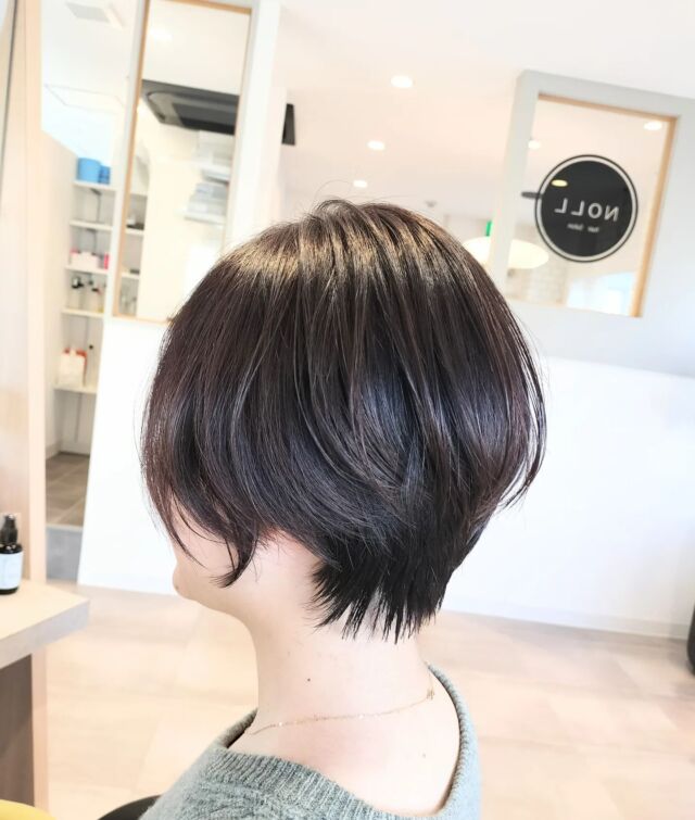 【千葉美容室】
お客様スタイル✂️💆

西千葉NOLL（ノル）

◆30代～50代リアルサロンワークスタイル💆
・
・
◇時短ヘア
◇もちの良い
◇再現性の高い
【西千葉駅徒歩5分】30代～50代似合わせショートヘア ・ボブ✂️
千葉でショートヘア・ボブでお悩みでしたら是非私オナギにお任せ下さい🤭

kazuhiro-onagi.com 　
小梛　一洋
◇◇◇◇◇◇◇◇◇◇◇◇◇
西千葉NOLL

ご予約はトップページURLからのご予約。またはDMを頂けたらこちらでご予約させて頂きます💡
お気軽にどーぞ☝️

#千葉#千葉駅#千葉市美容室#千葉駅美容室#千葉美容師#西千葉#西千葉美容室#ヘアスタイル  #大人女子#大人可愛い#素敵女子#ナチュラル#ナチュラルスタイル#ショート#ショートヘア#ショートカット#ショートスタイル#ショートボブ#ボブ#大人ショート#大人ショートボブ#耳かけショート #白髪染め #ハンサムショート#ミニボブ#外ハネ #ミニボブ#脱白髪染め#脱白髪染めハイライト